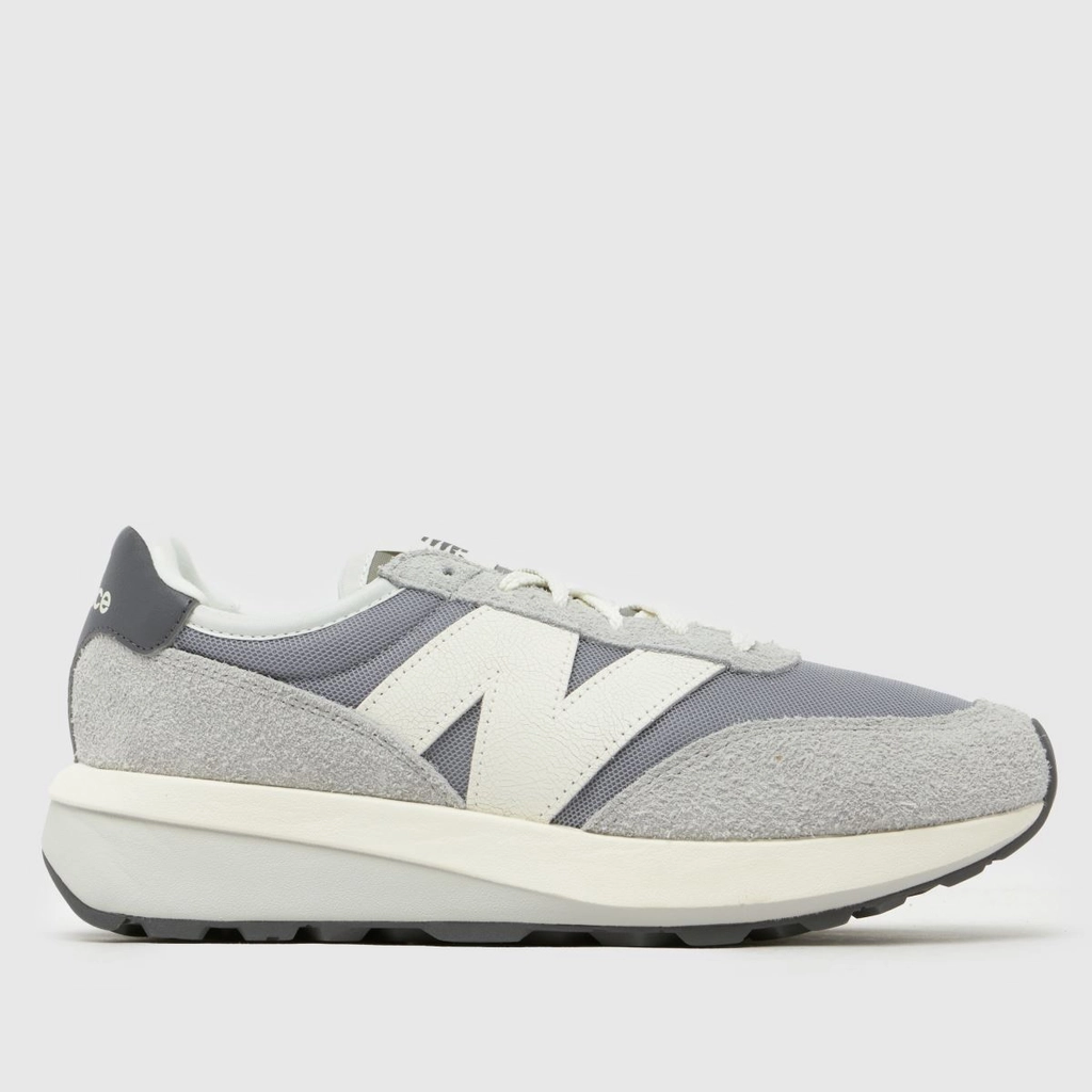 New Balance 370 Trainers in Grey